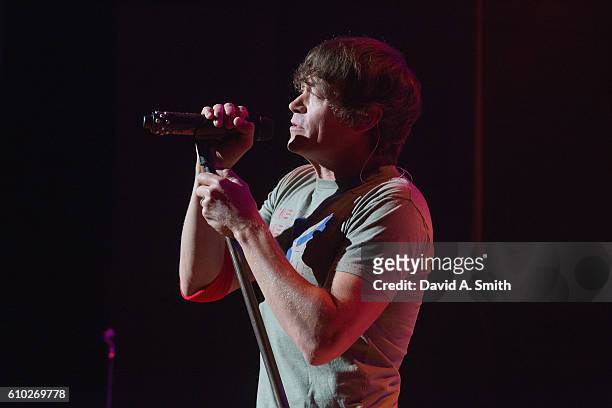 Brad Arnold of 3 Doors Down performs at Birmingham-Jefferson Civic Center on September 24, 2016 in Birmingham, Alabama.