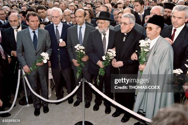 French Communist Party general secretary Robert Hue, French Minister of Education François Bayrou, PS First Secretary Lionel Jospin, French Prime...
