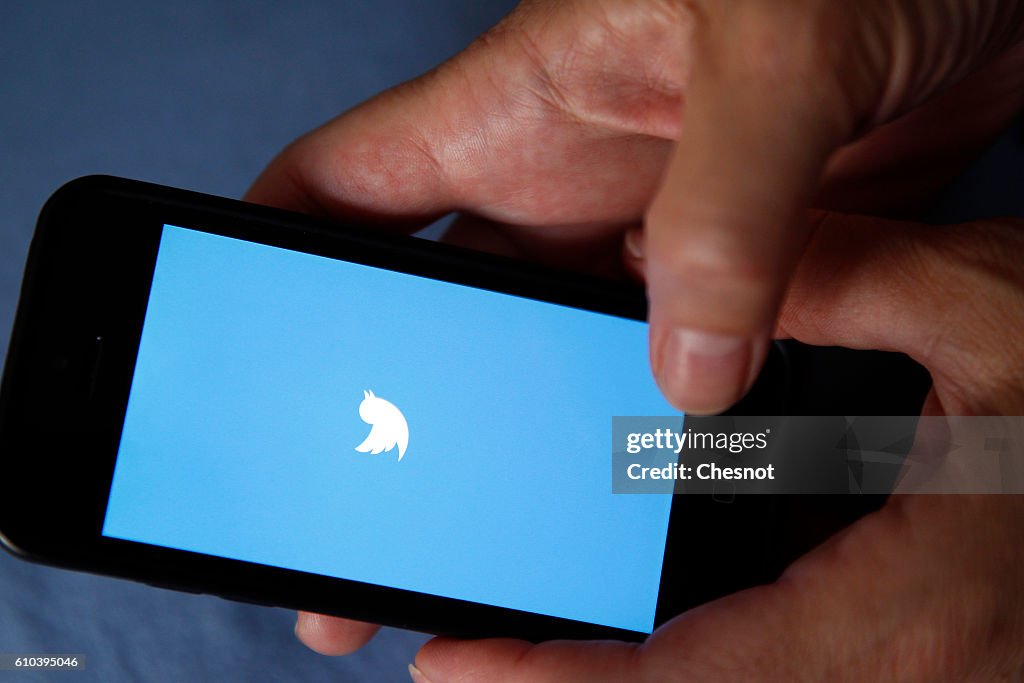 Twitter Is Said to Be Discussing a Possible Takeover