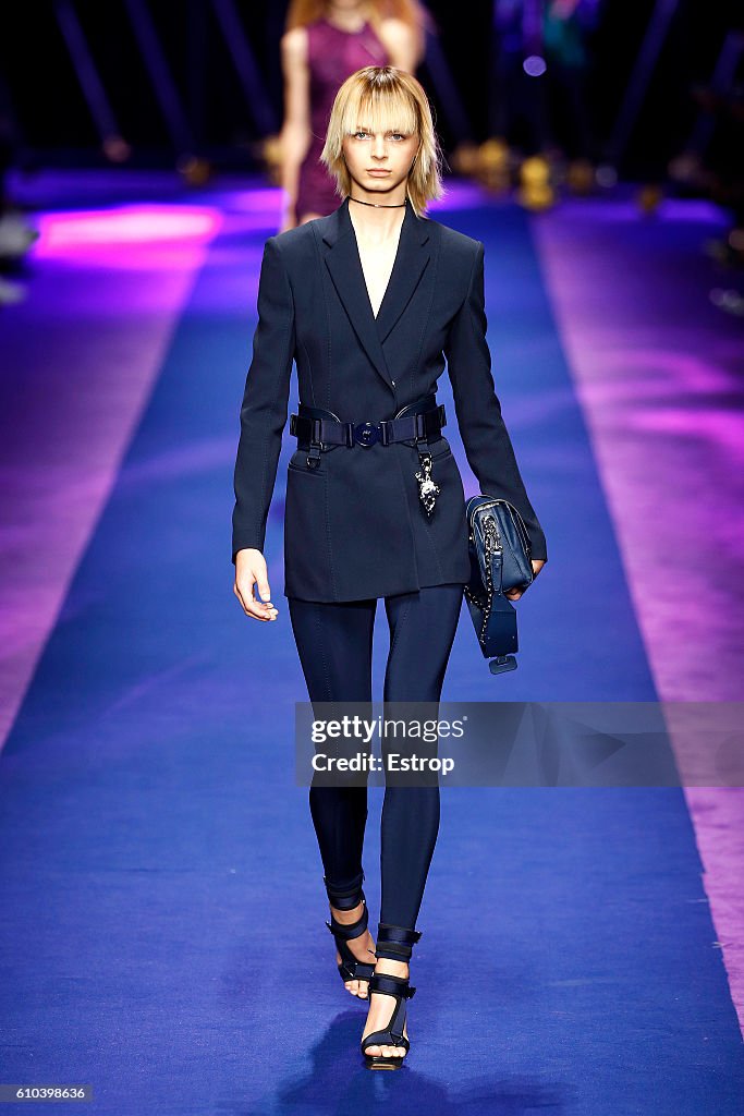 Versace - Runway - Milan Fashion Week SS17