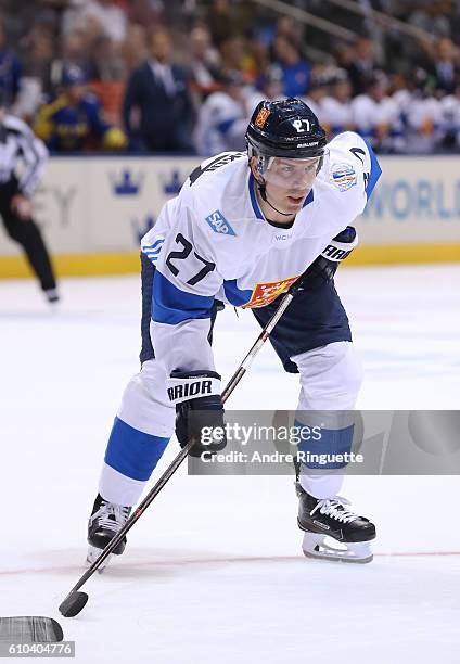 Joonas Donskoi of Team Finland prepares for a face-off against Team Sweden during the World Cup of Hockey 2016 at Air Canada Centre on September 20,...