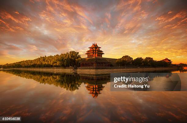 turret palace of the forbidden city, beijing, china - province de pékin photos et images de collection