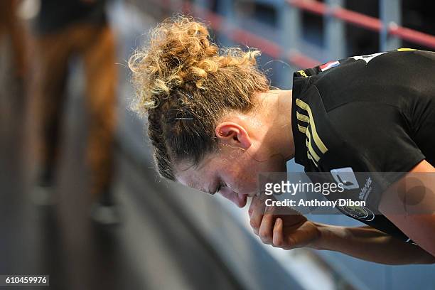 Karolina Zalewski of Issy Paris looks injured during the Division 1 match between Issy Paris and Metz on September 25, 2016 in Creteil, France.