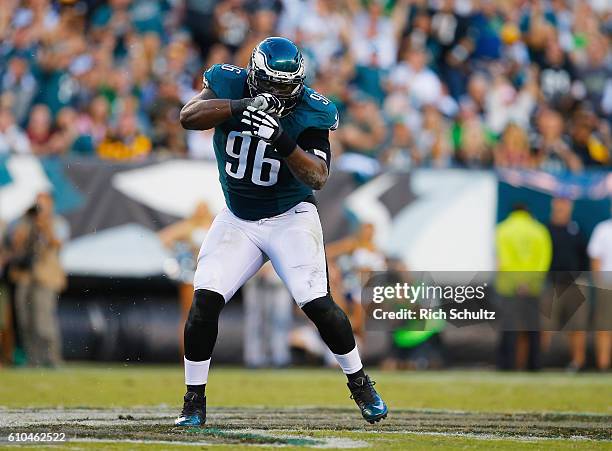 Bennie Logan of the Philadelphia Eagles celebrates sacking quarterback Ben Roethlisberger of the Pittsburgh Steelers in the second half at Lincoln...