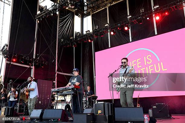 Jeremy Ward (Musician) Photos and Premium High Res Pictures - Getty Images