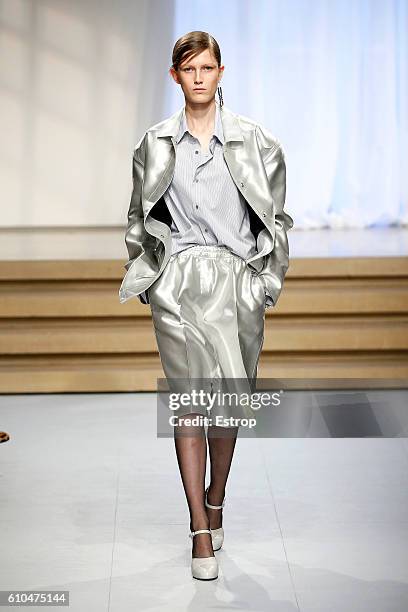 Model walks the runway at the Jil Sander designed by Rodolfo Paglialunga show Milan Fashion Week Spring/Summer 2017 on September 24, 2016 in Milan,...