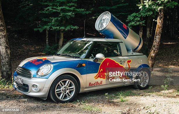red bull car - sponsor stock pictures, royalty-free photos & images