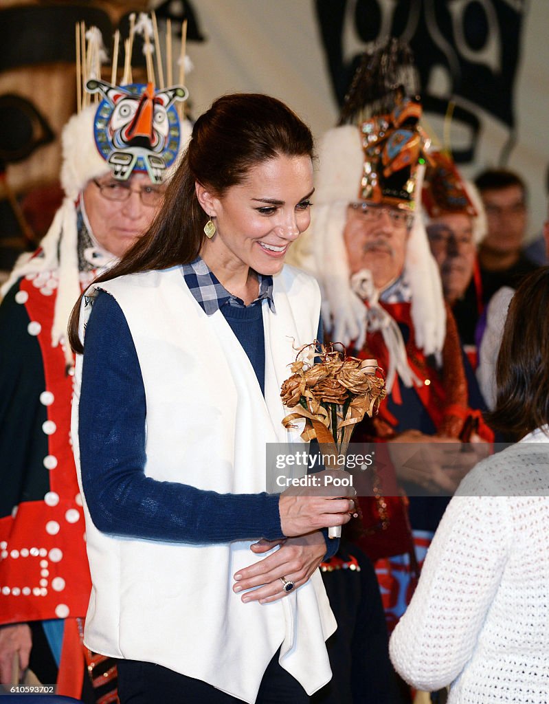 2016 Royal Tour To Canada Of The Duke And Duchess Of Cambridge - Bella Bella And Victoria, British Columbia