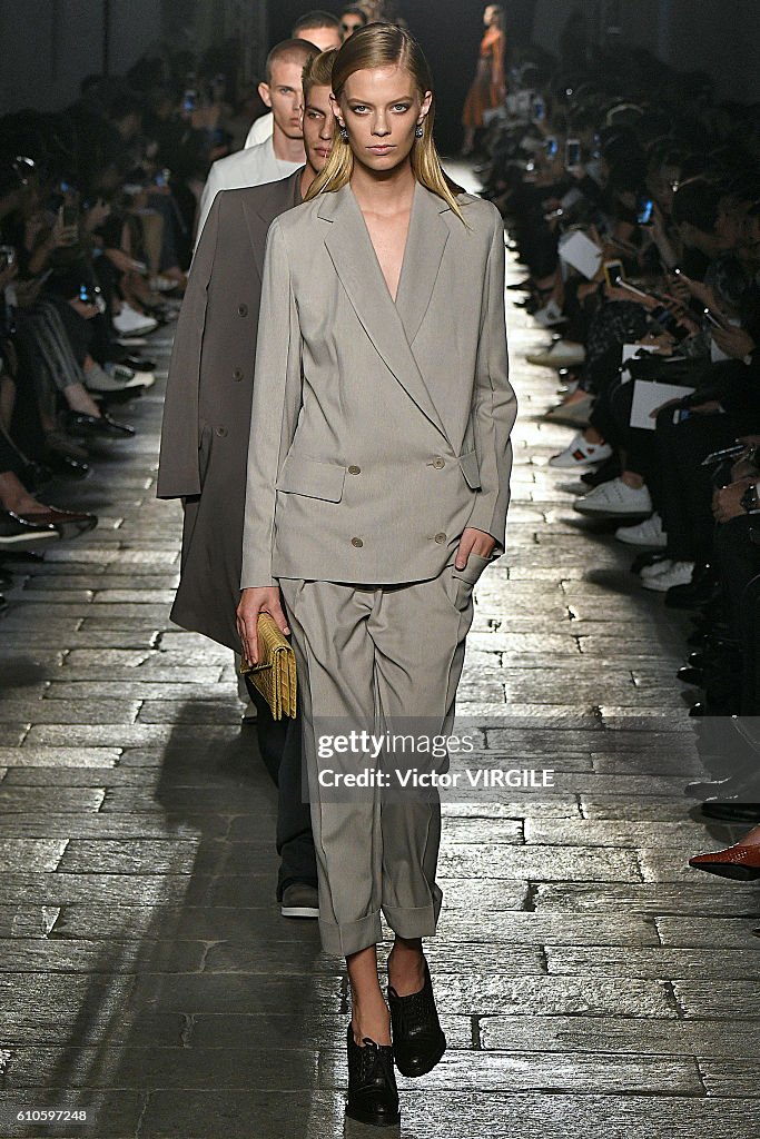 Bottega Veneta - Runway - Milan Fashion Week SS17