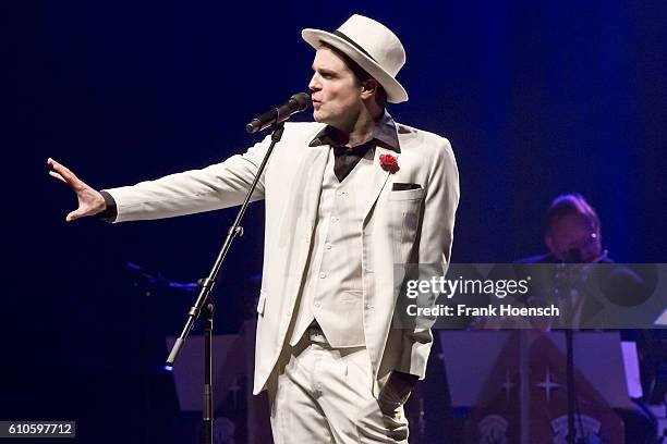 German singer Bodo Wartke performs live during a concert at the Admiralspalast on September 23, 2016 in Berlin, Germany.