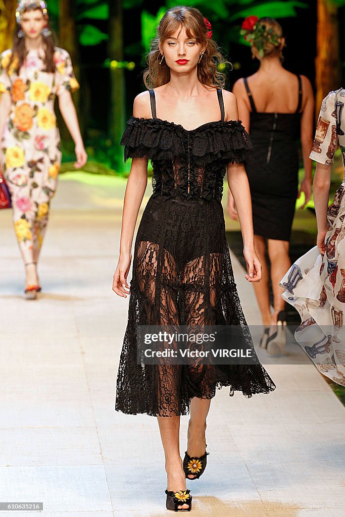 Dolce And Gabbana - Runway - Milan Fashion Week SS17
