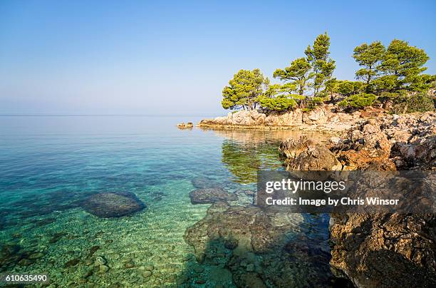 rocky podgora beach - ardia stock-fotos und bilder