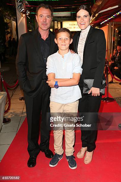 Sebastian Koch, Ivo Pietzcker and Fritzi Haberlandt during the premiere of the film 'Nebel im August' at City Kino on September 27, 2016 in Munich,...