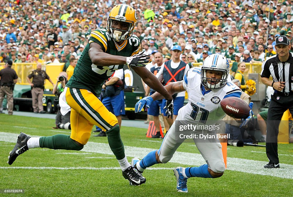 Detroit Lions v Green Bay Packers