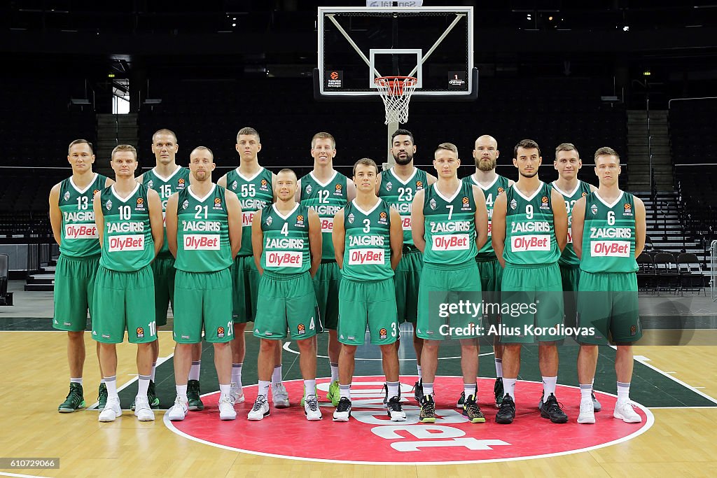 Zalgiris Team Players of Zalgiris Kaunas poses during the 2016/2017 Turkish... News ...