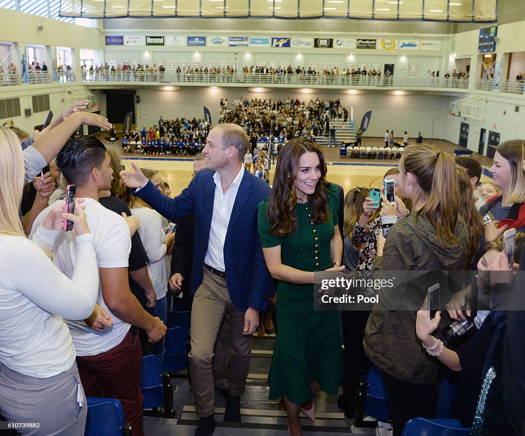 2016 Royal Tour To Canada Of The Duke And Duchess Of Cambridge - Kelowna, British Columbia And Whitehorse, Yukon