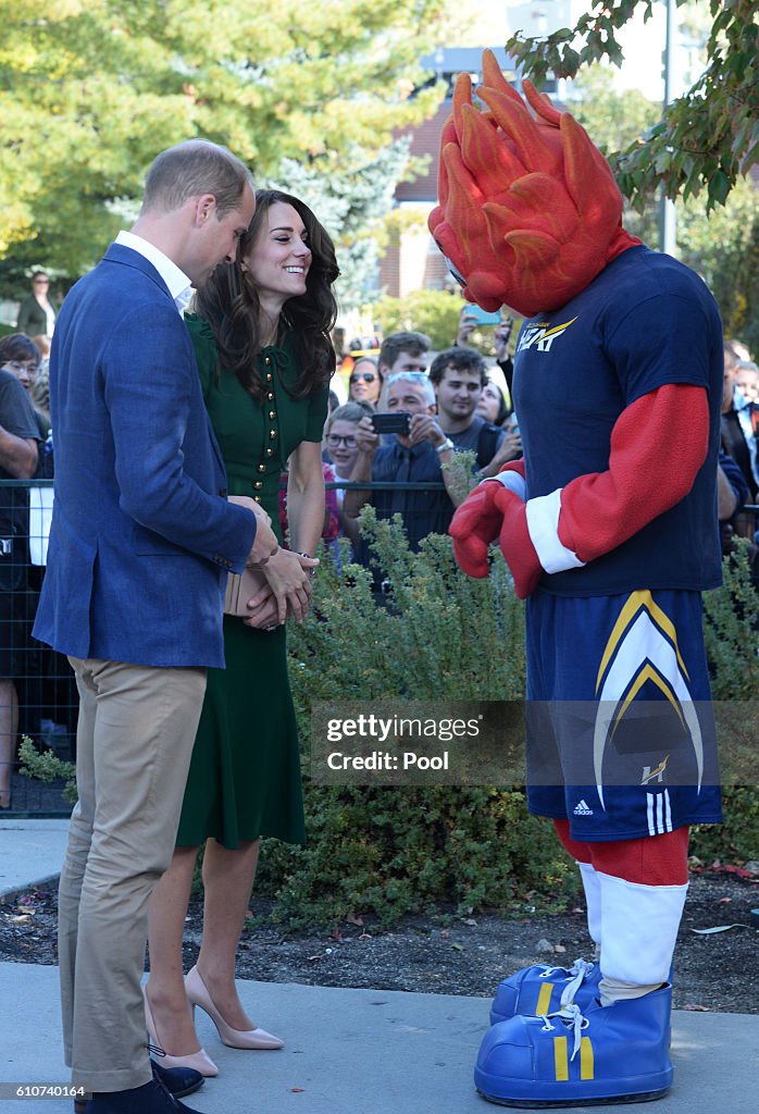 2016 Royal Tour To Canada Of The Duke And Duchess Of Cambridge - Kelowna, British Columbia And Whitehorse, Yukon