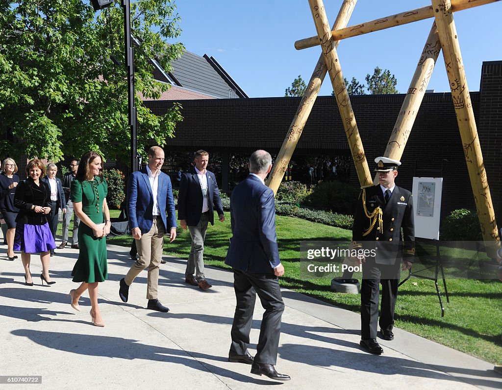 2016 Royal Tour To Canada Of The Duke And Duchess Of Cambridge - Kelowna, British Columbia And Whitehorse, Yukon