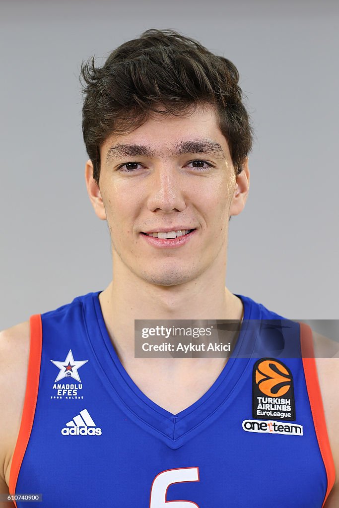 Anadolu Efes Addresses Cedi Osman Transfer Rumors Anadolu Efes Addresses Cedi Osman Transfer Rumors