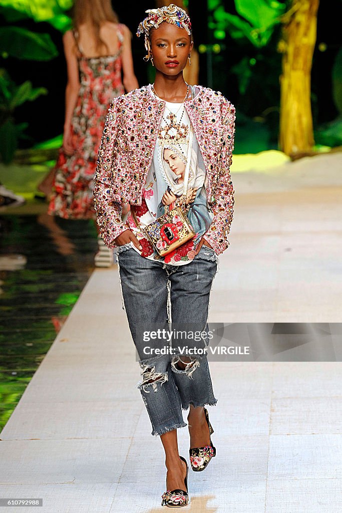Dolce And Gabbana - Runway - Milan Fashion Week SS17
