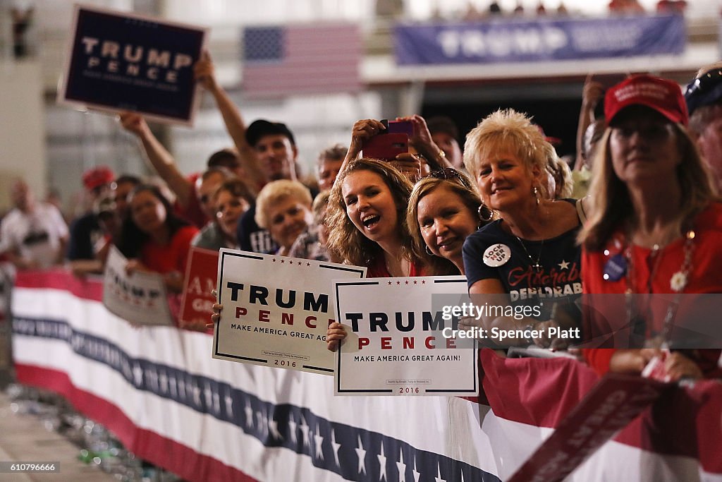 Republican Presidential Candidate Donald Trump Campaigns In Florida Day After First Debate