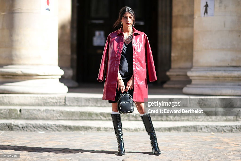 Street Style : Day One Paris Fashion Week Spring/Summer 2017