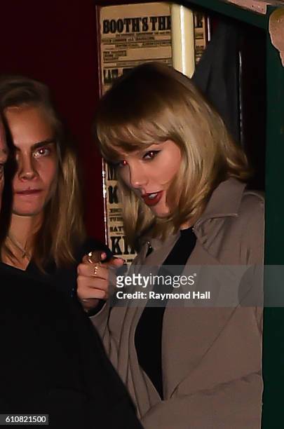 Actrees Taylor Swift and Cara Deleving,Suki Waterhouse is seen coming "Waverly Inn Restauraut" in Soho on September 27, 2016 in New York City.