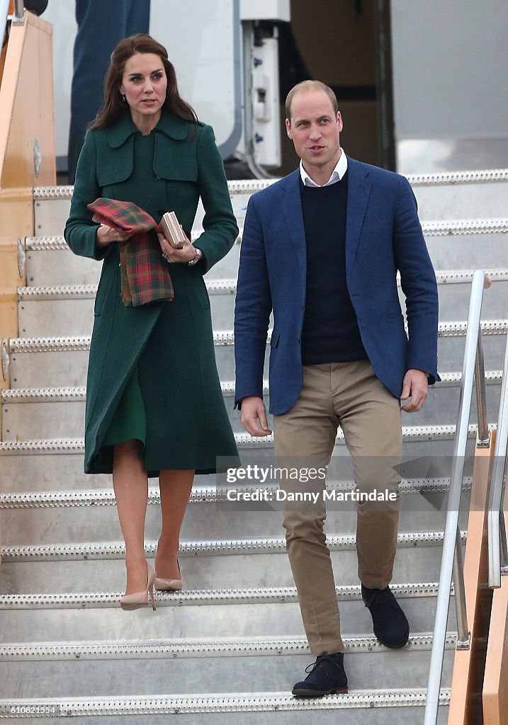 2016 Royal Tour To Canada Of The Duke And Duchess Of Cambridge - Kelowna, British Columbia And Whitehorse, Yukon