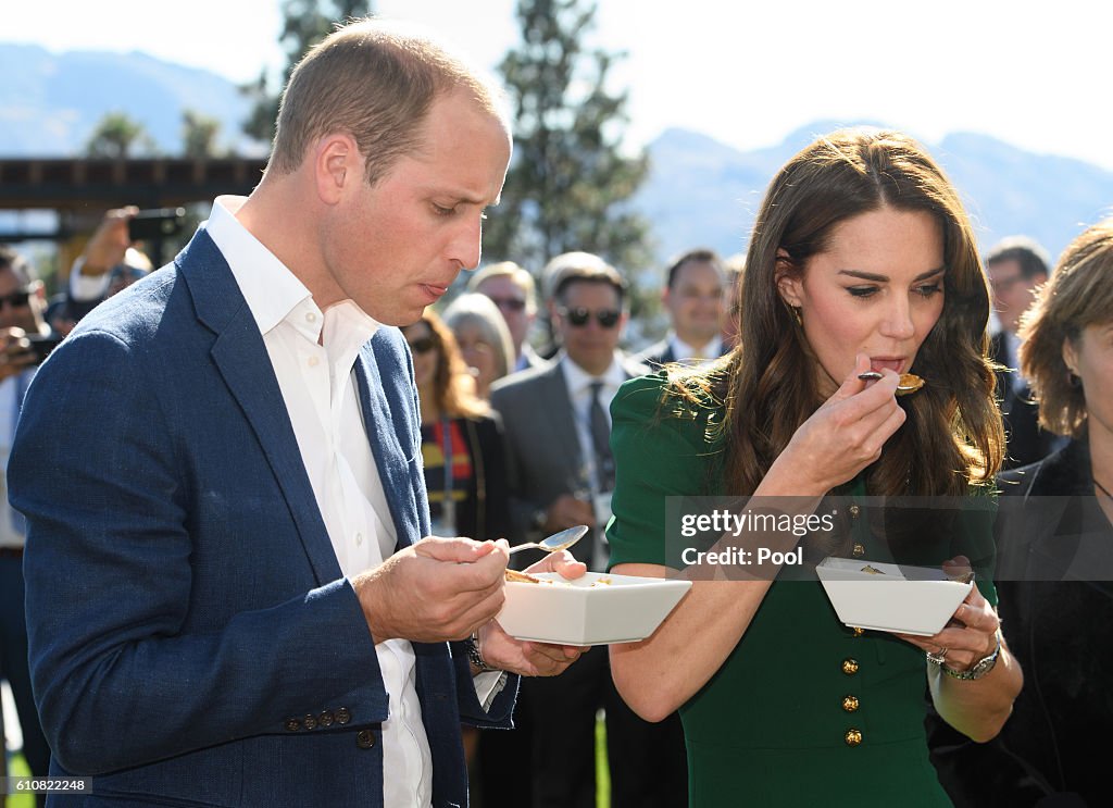 2016 Royal Tour To Canada Of The Duke And Duchess Of Cambridge - Kelowna, British Columbia And Whitehorse, Yukon