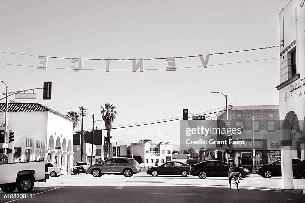 venice beach street sign - venice beach sign stock pictures, royalty-free photos & images