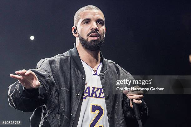 Drake performs at The Forum on September 27, 2016 in Inglewood, California.