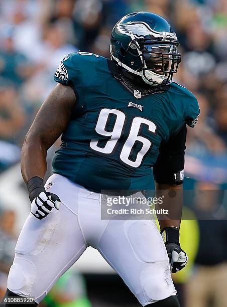 Bennie Logan of the Philadelphia Eagles celebrates sacking quarterback Ben Roethlisberger of the Pittsburgh Steelers in the second half at Lincoln...