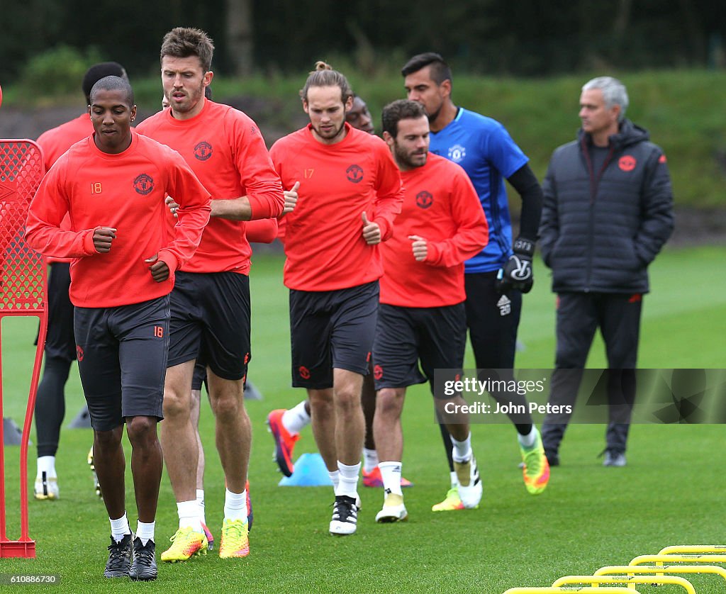 Manchester United Training and Press Conference