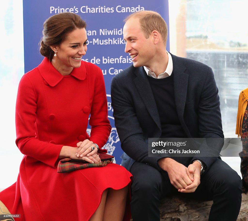 2016 Royal Tour To Canada Of The Duke And Duchess Of Cambridge - Whitehorse And Carcross