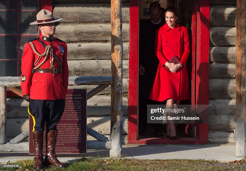 2016 Royal Tour To Canada Of The Duke And Duchess Of Cambridge - Whitehorse And Carcross, Yukon