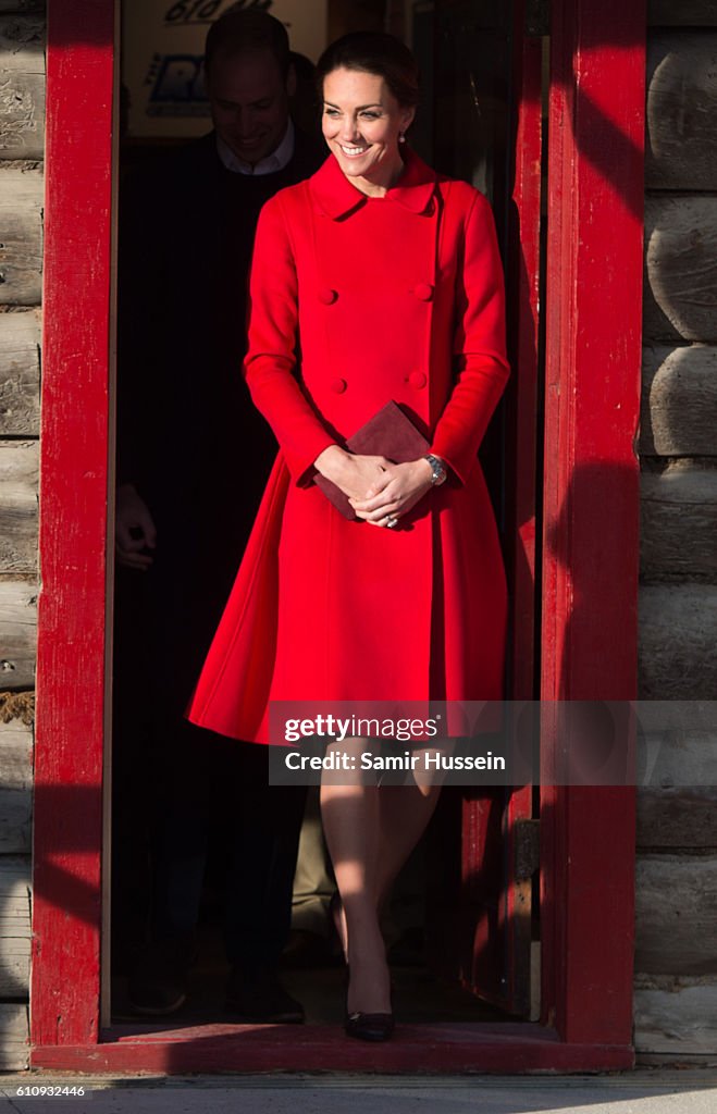 2016 Royal Tour To Canada Of The Duke And Duchess Of Cambridge - Whitehorse And Carcross, Yukon