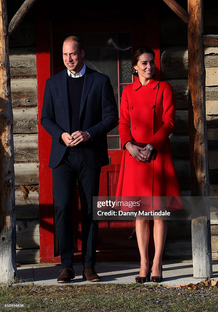 2016 Royal Tour To Canada Of The Duke And Duchess Of Cambridge - Whitehorse And Carcross, Yukon