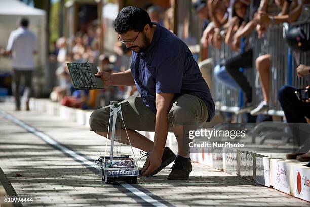 Robots race took place in Toulouse, France, on 28 September 2016. Machines are either cars or walking robots. They were supposed to run a 110 meters...