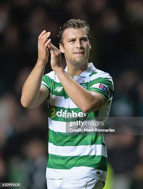 Erik Sviatchenko of Celtic applauds the fans after the UEFA Champions League group C match between Celtic FC and Manchester City FC at Celtic Park on...