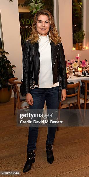 Madeleine Shaw attends Bobbi Brown Cosmetics 25th Anniversary dinner at Farmacy on September 28, 2016 in London, England.