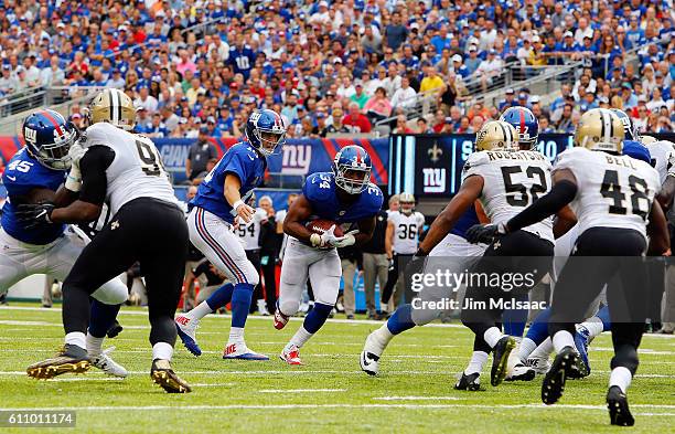 Shane Vereen of the New York Giants in action against the New Orleans Saints on September 18, 2016 at MetLife Stadium in East Rutherford, New Jersey....