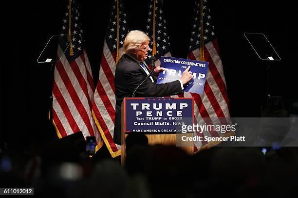 Donald Trump speaks at a rally on September 28, 2016 in Council Bluffs, Iowa. Trump has been campaigning today in Iowa, Wisconsin and Chicago.