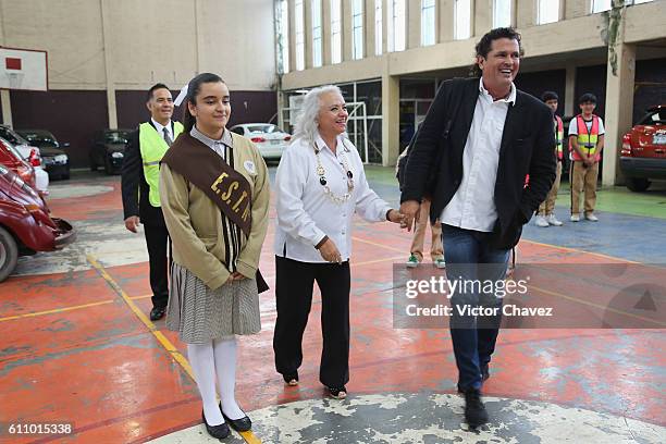 Colombian singer Carlos Vives attends the Latin Grammy en las Escuelas Mexico 2016 at Escuela Secundaria Tecnica 31 Roberto Medellín Ostos on...