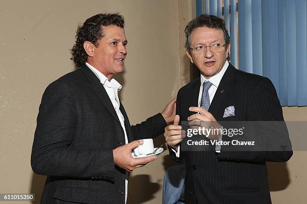 Colombian singer Carlos Vives and president of the Latin Recording Academy, Gabriel Abaroa attend the Latin Grammy en las Escuelas Mexico 2016 at...