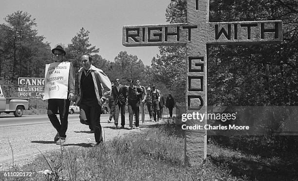 Civil Rights Rally Button Civil Rights 1960 Photos and Premium High Res Pictures - Getty Images