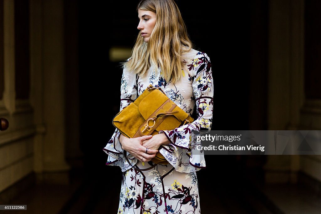 Street Style : Day Two Paris Fashion Week Spring/Summer 2017