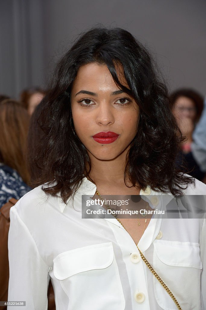 Chloe : Front Row - Paris Fashion Week Womenswear Spring/Summer 2017