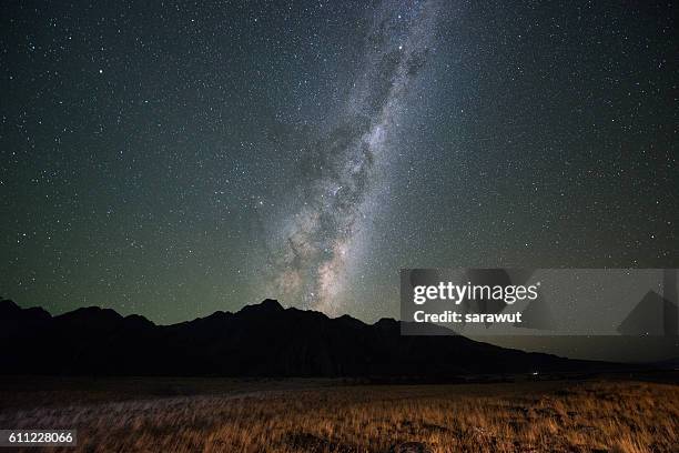 milky way - argentinien island stock pictures, royalty-free photos & images