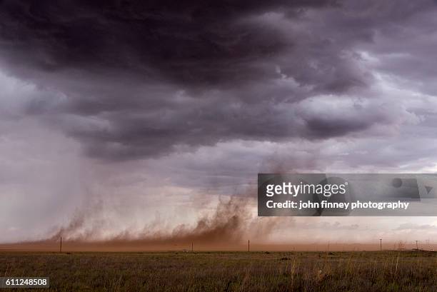 out flow from a thunder storm. strong winds whip up dust in the texas pan handle. texas, usa - missouri stock pictures, royalty-free photos & images