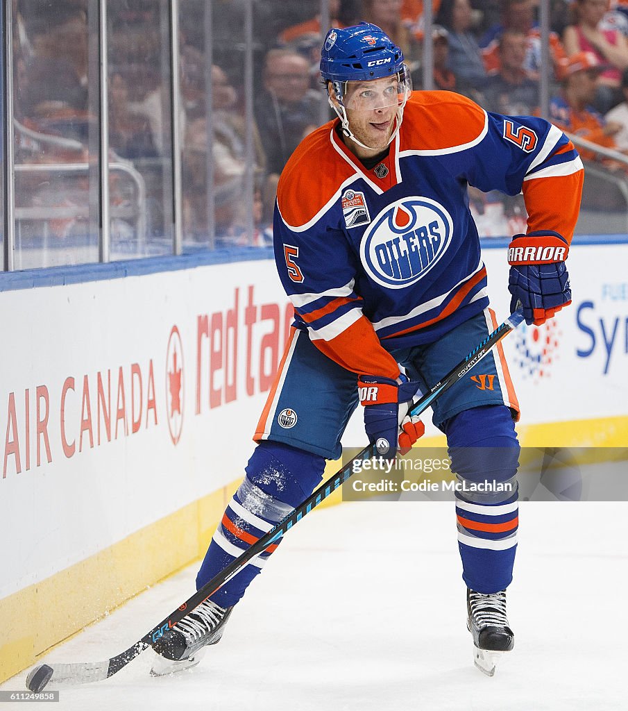 Calgary Flames v Edmonton Oilers